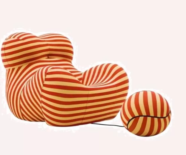 Poltrona La Mamma Arm com Pufe - Listrado Vermelho